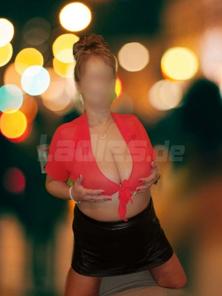 Nina bei XXL4You