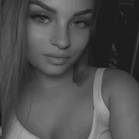 Sexy Amina 18+ Anfängerin
