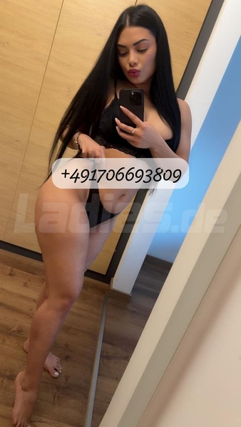 Rebecca neue Nummer