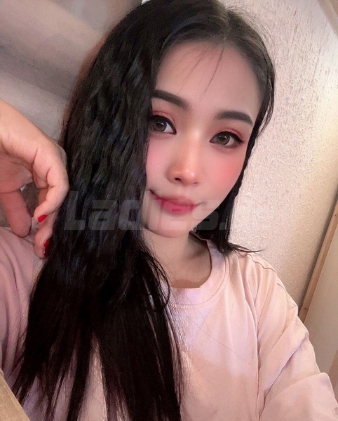 Reya Top Massage & Mit Happy End